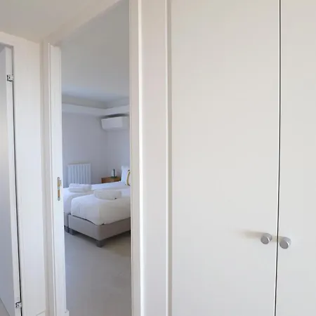 Luxury 2bedrms With Seaview Citycenter&parking #4 *